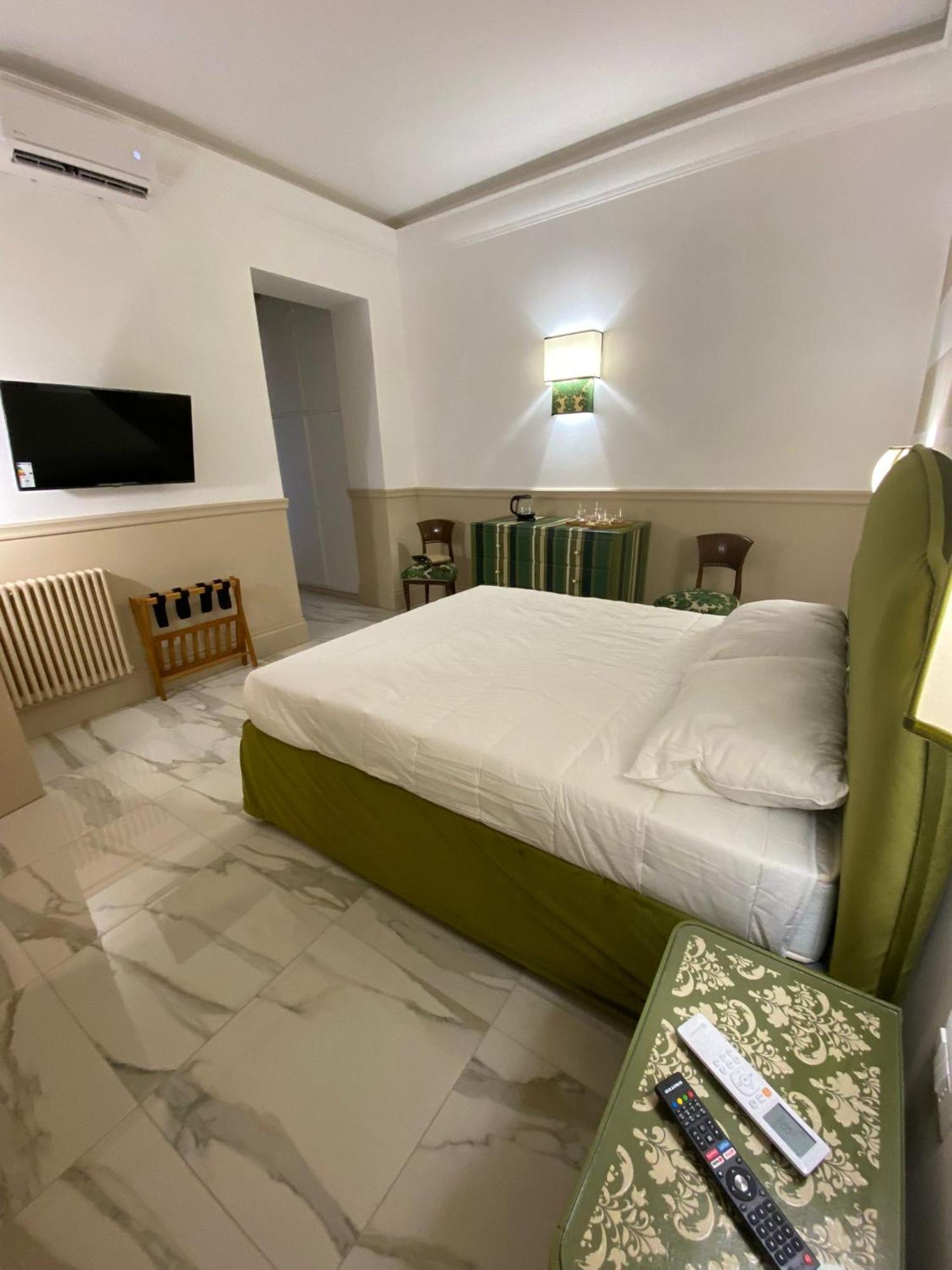 Cozy Luxury Room Pantheon Rome Exterior photo