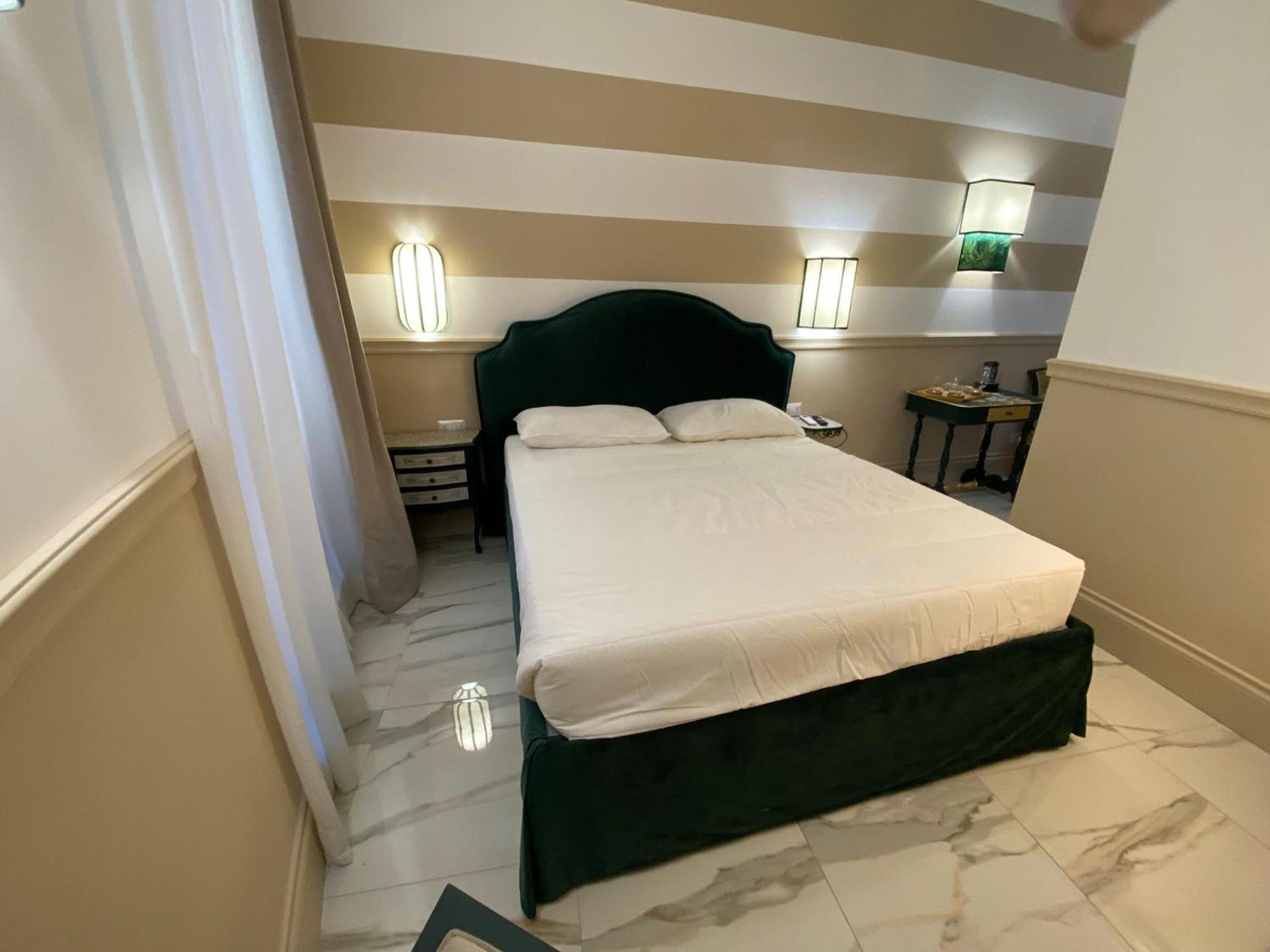 Cozy Luxury Room Pantheon Rome Exterior photo